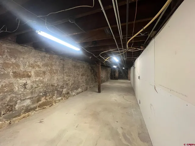 $500 | 969 Main, Durango, CO 81301