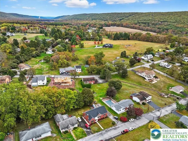 $350,000 | 18 Cumberland Avenue, Tamaqua, PA 18252