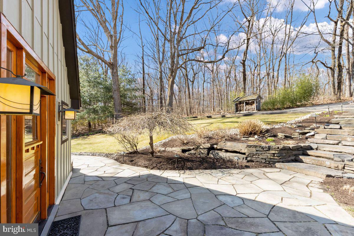 5670 Indian Way Riegelsville, PA 18077 - Photo 14 of 49