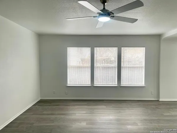 $1,800 | 6702 Mountain Asia, San Antonio, TX 78233