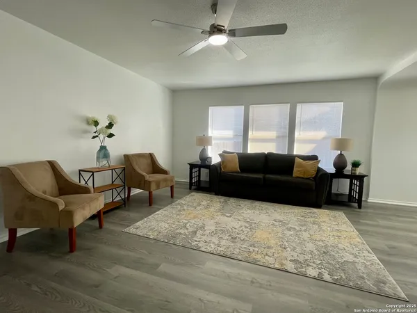$1,800 | 6702 Mountain Asia, San Antonio, TX 78233