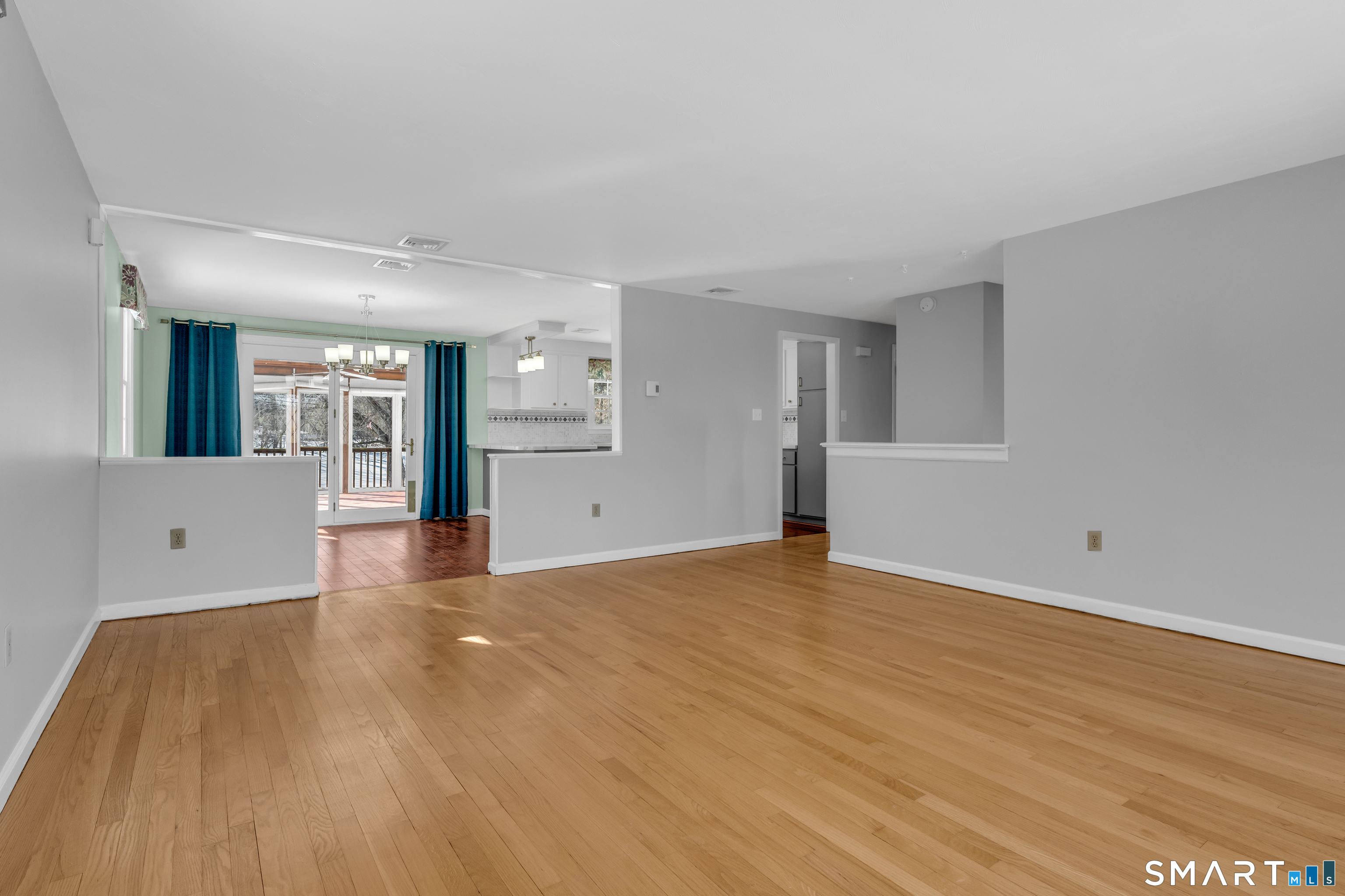 1039 Durham Road Wallingford, CT 06492 - Photo 6 of 40