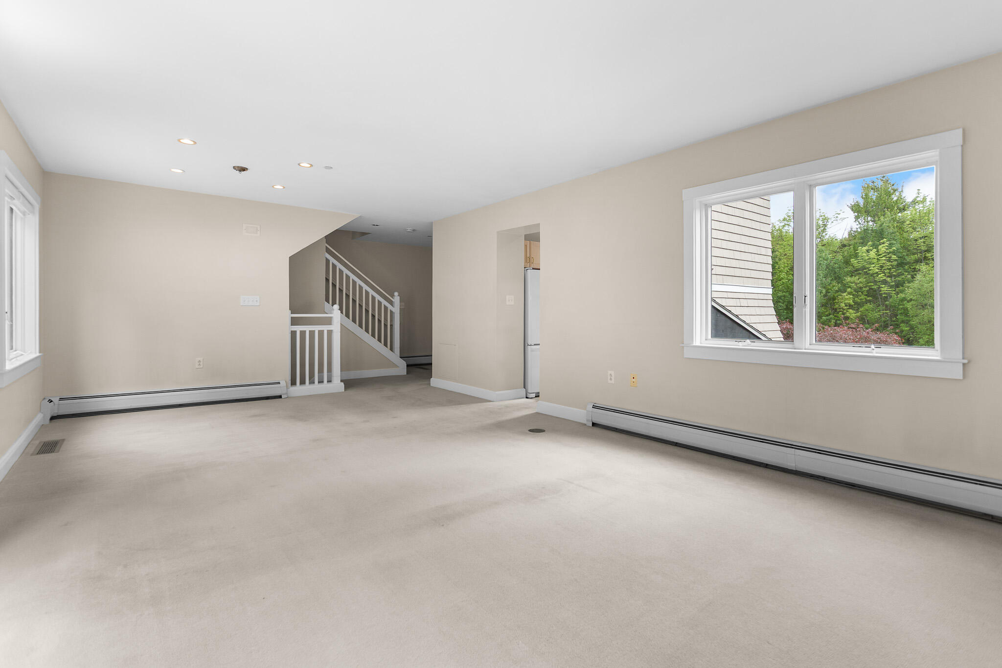 20 Springbrook Drive, Unit C Belfast, ME 04915 - Photo 9 of 40 LR/DR