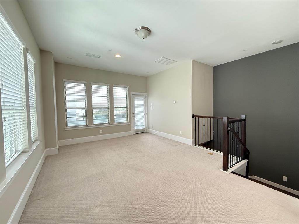 5469 Larkin Street, Unit 9 Houston, TX 77007 - Photo 23 of 38 Gallery Image 23