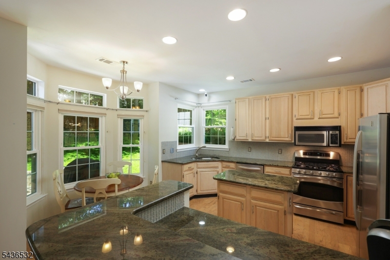 48 Huntington Road Bernards, NJ 07920 - Photo 8 of 25