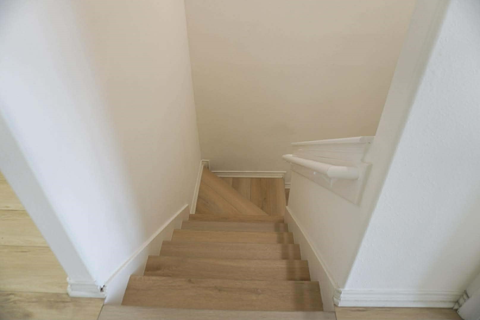 7916 Comal Street Houston, TX 77051 - Photo 11 of 21 a view of entryway