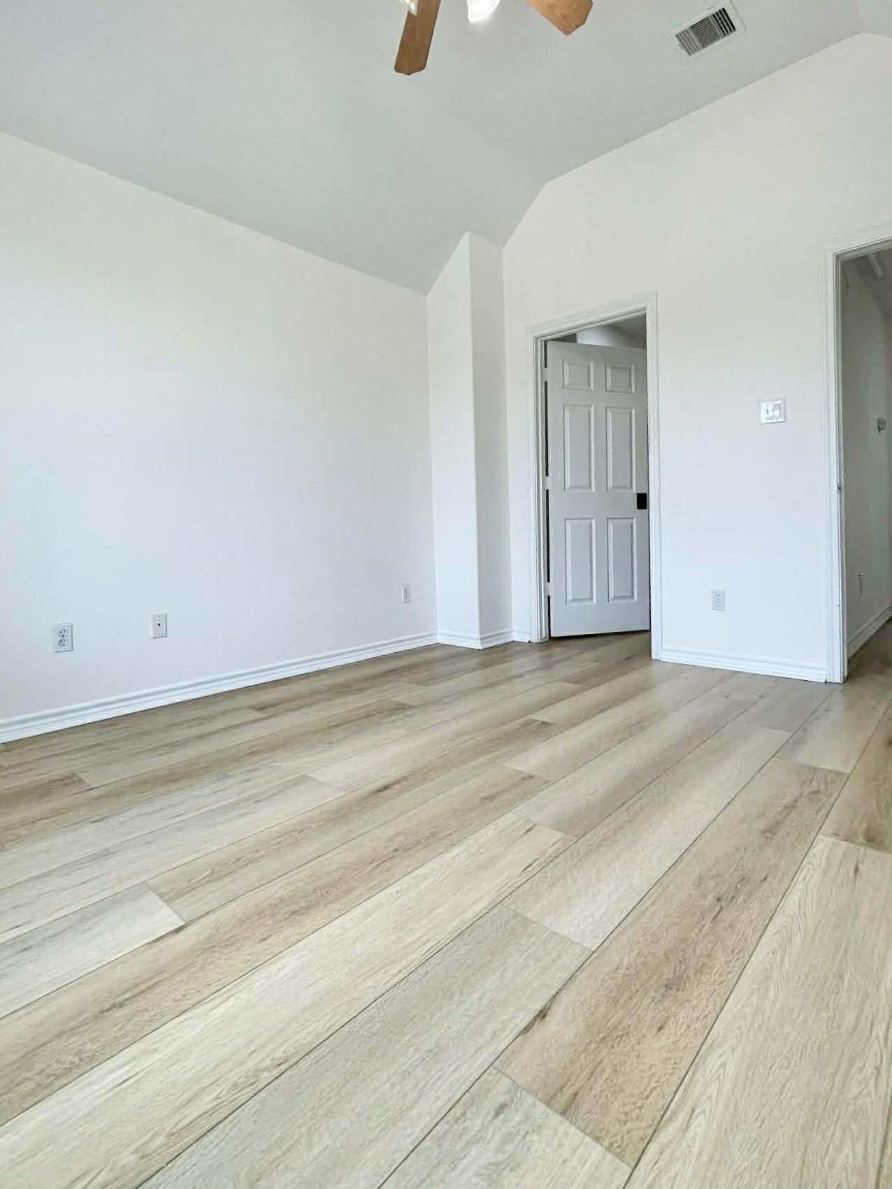 7916 Comal Street Houston, TX 77051 - Photo 12 of 21 a view of an empty room