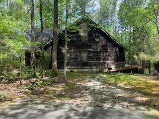 a view of backyard of house