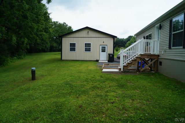 3761 Friedens Road Slatington, PA 18080 - Photo 4 of 20 Gallery Image 4