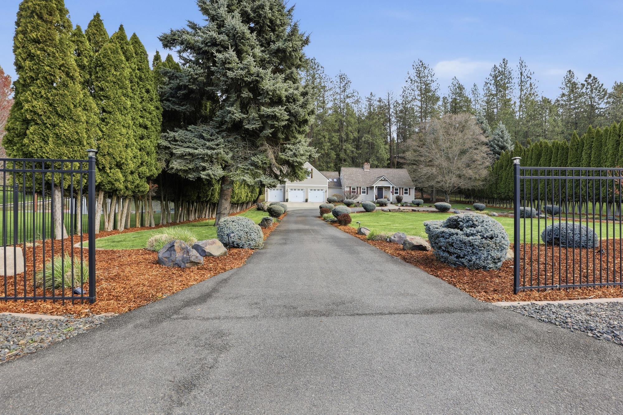 4317 South Evergreen Road Spokane Valley, WA 99037 - Photo 2 of 49
