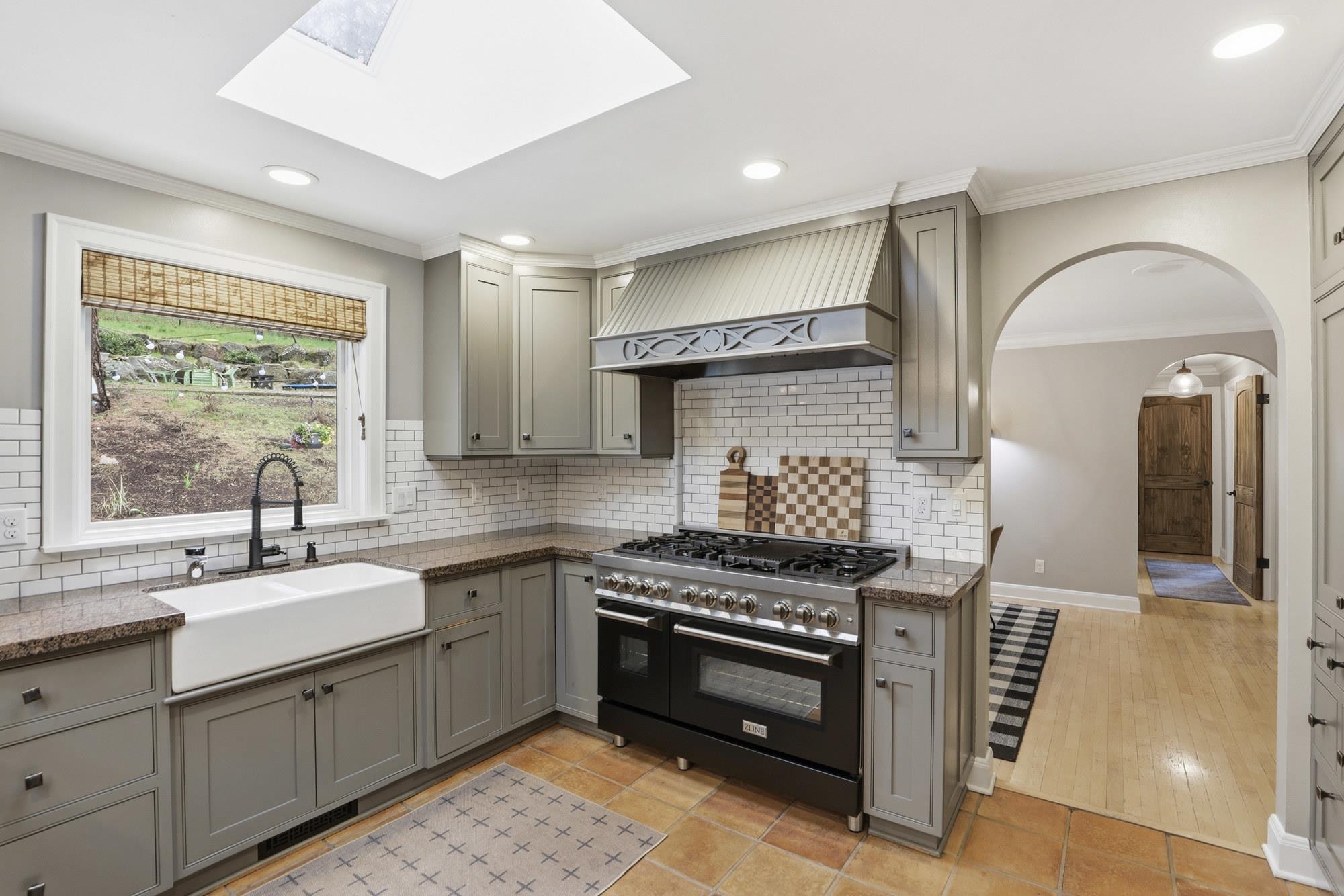 4317 South Evergreen Road Spokane Valley, WA 99037 - Photo 8 of 49