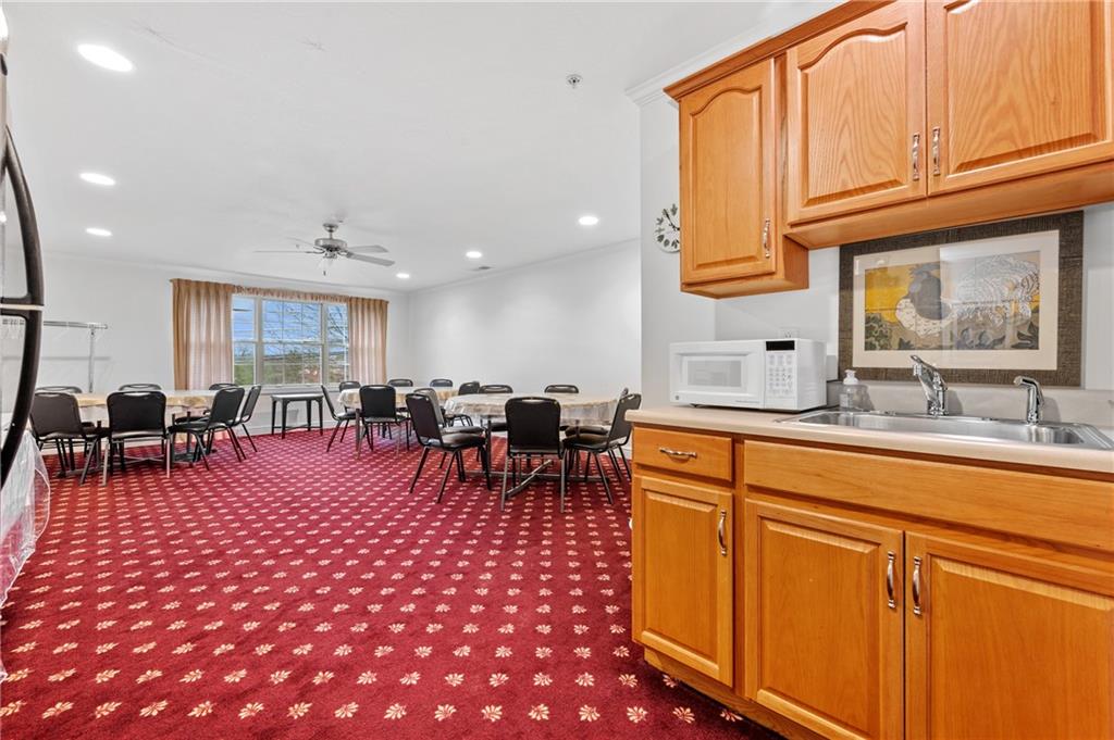 1 Coraopolis Road, Unit 303 Coraopolis, PA 15108 - Photo 19 of 22