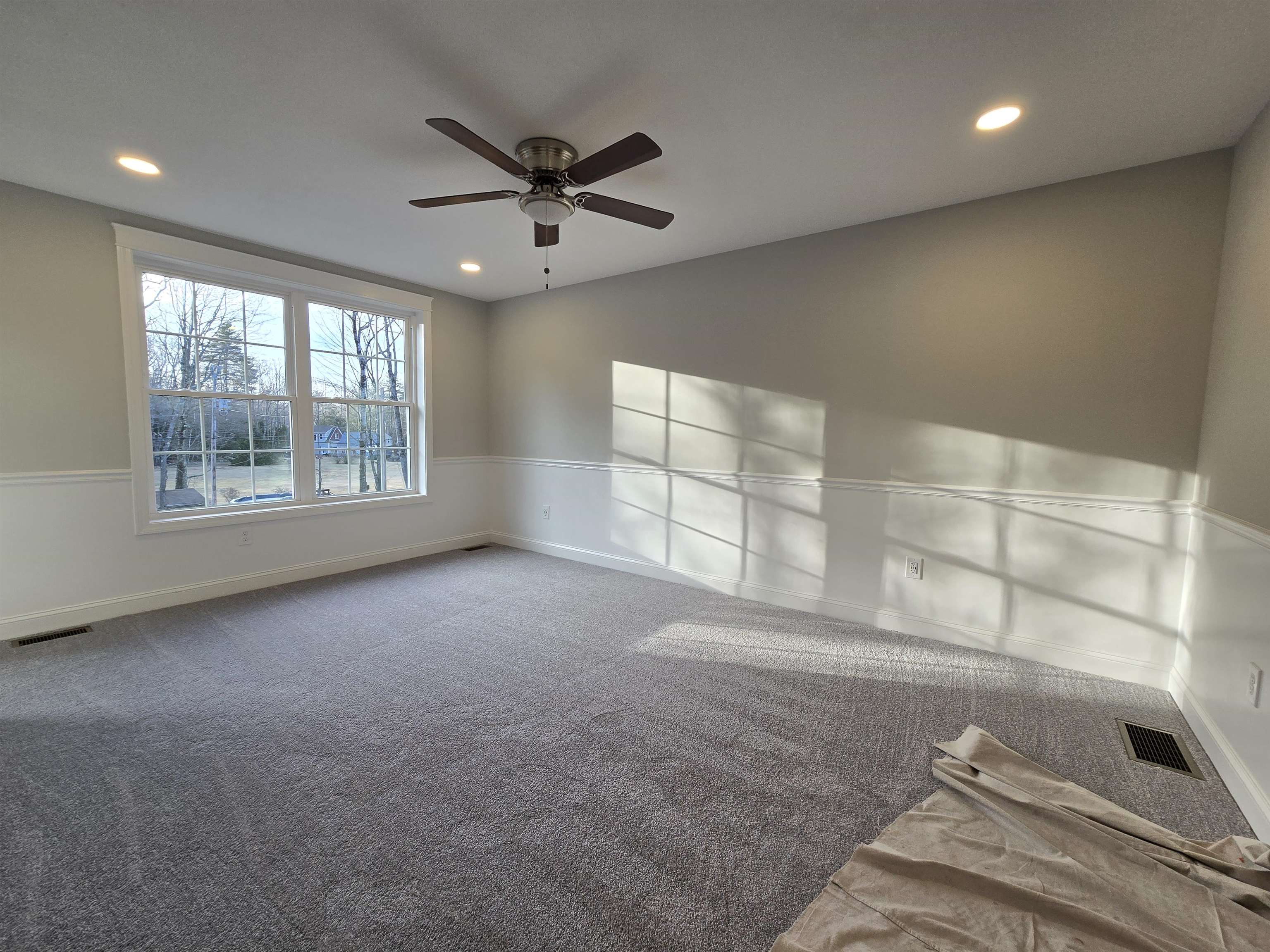 21 Dow Road Epsom, NH 03234 - Photo 5 of 15