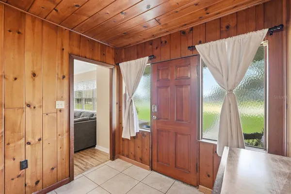 $389,000 | 930 North Amelia Avenue, DeLand, FL 32724