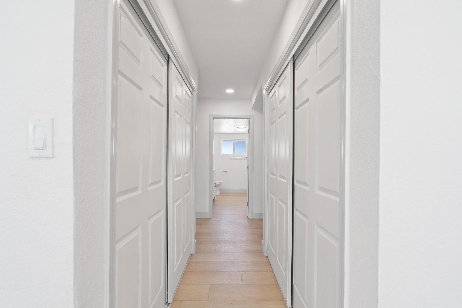 1554 West Thomas Avenue Fresno, CA 93728 - Photo 12 of 33