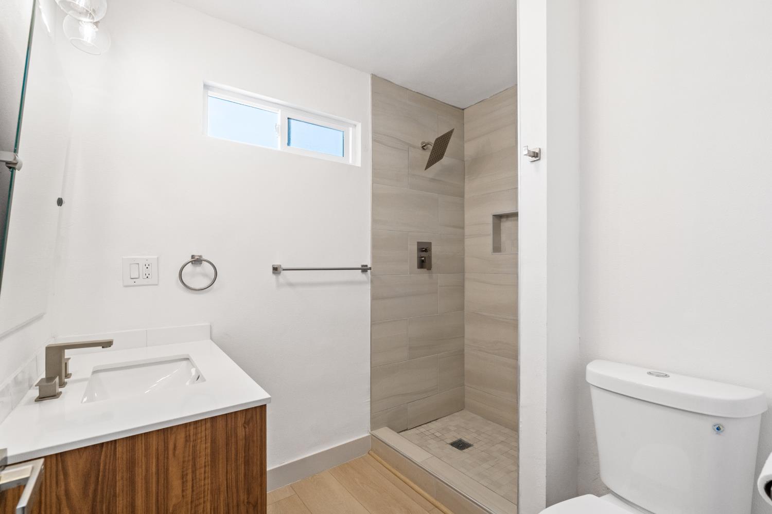 1554 West Thomas Avenue Fresno, CA 93728 - Photo 28 of 33