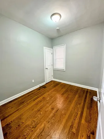 $419,000 | 7535 West 58th Place, Summit, IL 60501