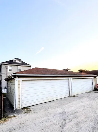 $419,000 | 7535 West 58th Place, Summit, IL 60501