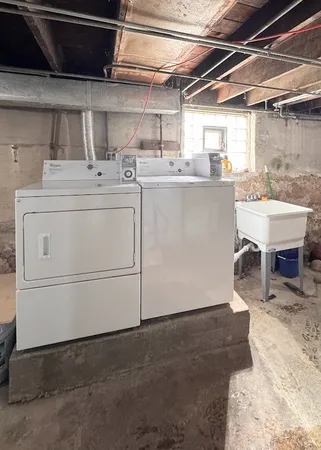 $419,000 | 7535 West 58th Place, Summit, IL 60501