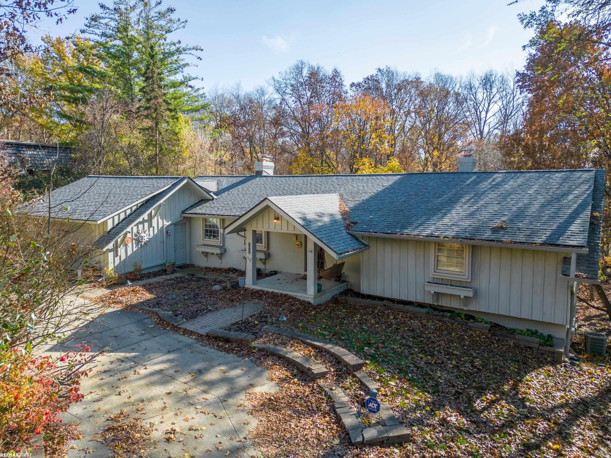 1035 West Snell Road Rochester, MI 48306 - Photo 1 of 48