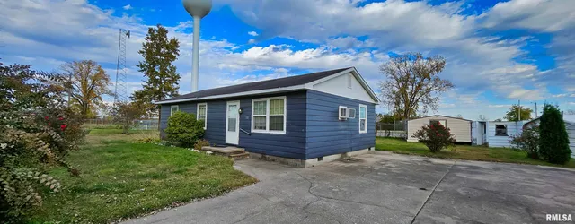 $54,900 | 100 Iroquois Street, McClure, IL 62957