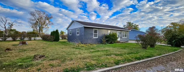 $54,900 | 100 Iroquois Street, McClure, IL 62957