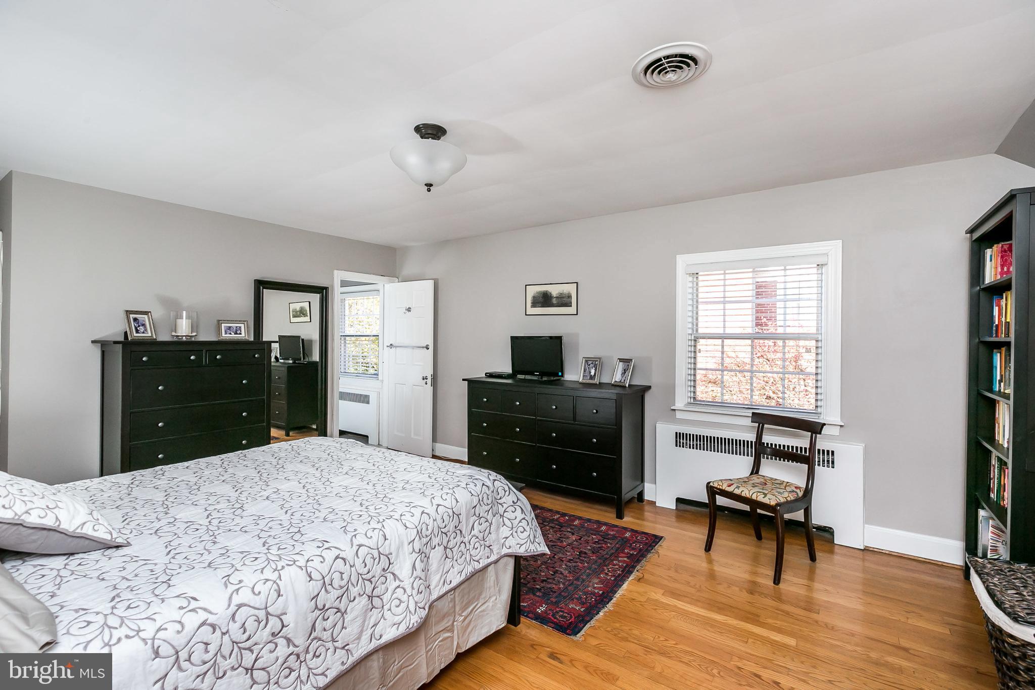 5402 Springlake Way Baltimore, MD 21212 - Photo 23 of 39