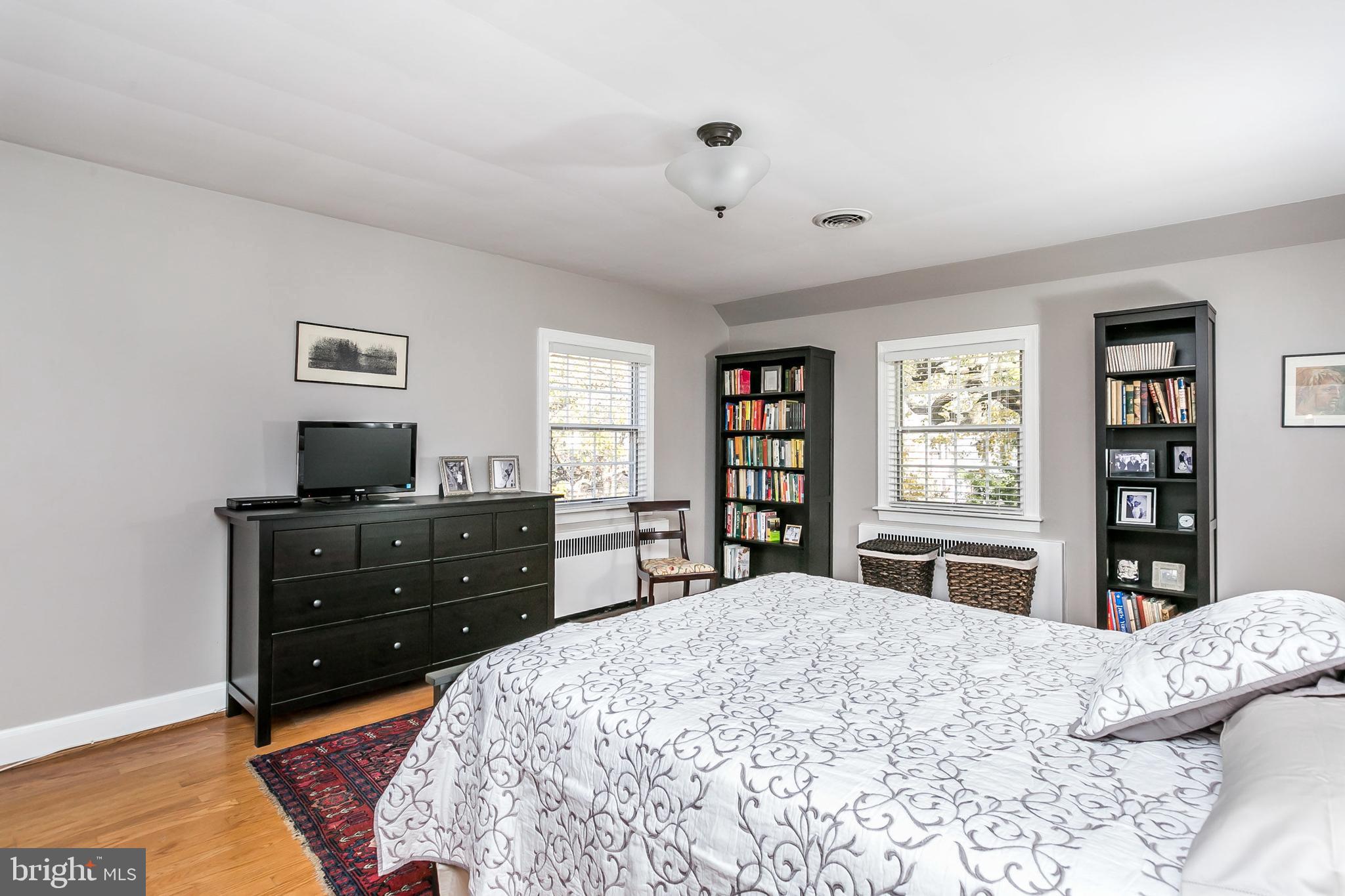 5402 Springlake Way Baltimore, MD 21212 - Photo 25 of 39