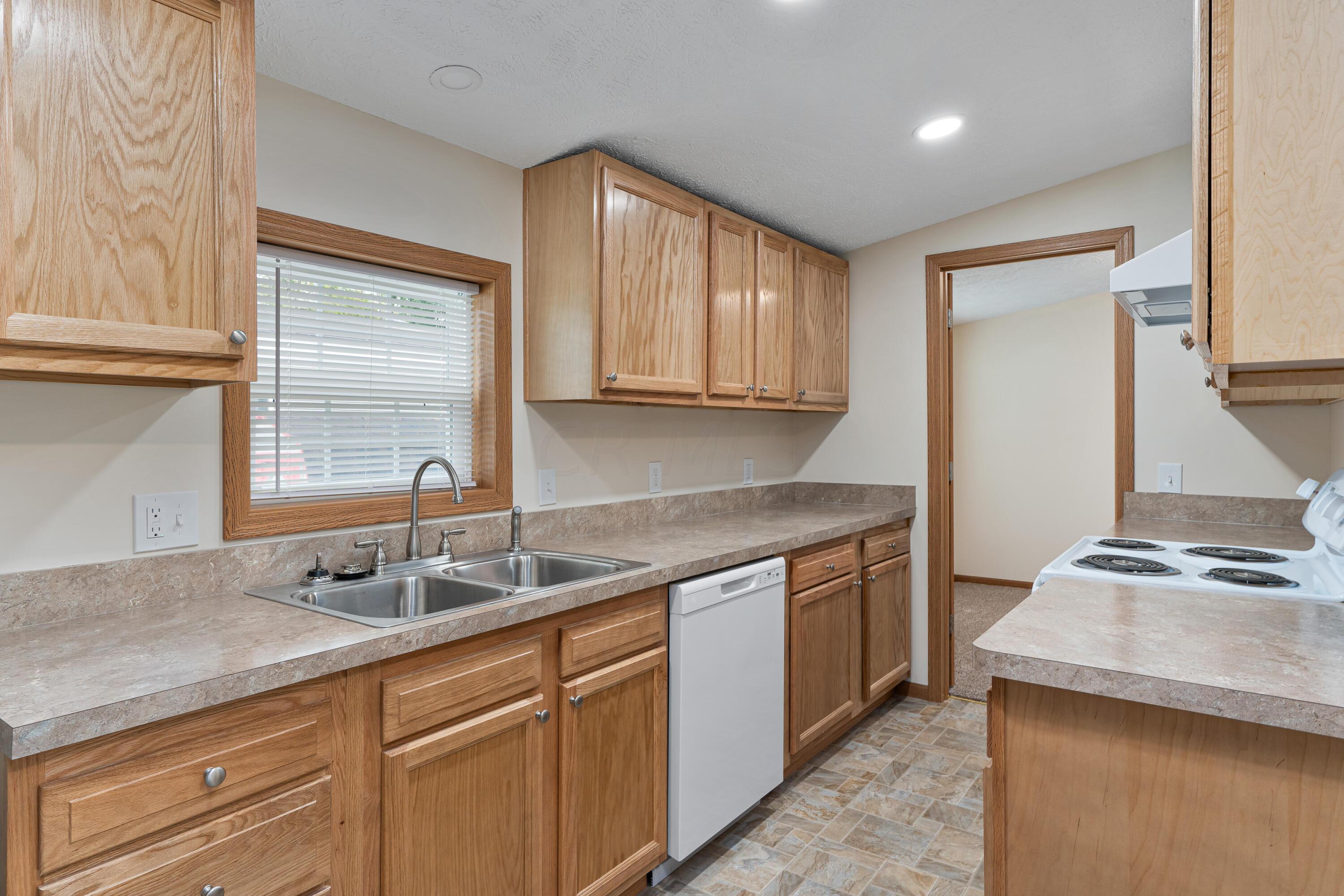 14 Spring Lake Court Delaware, OH 43015 - Photo 11 of 26 14 Spring Lake Ct_MLS_11