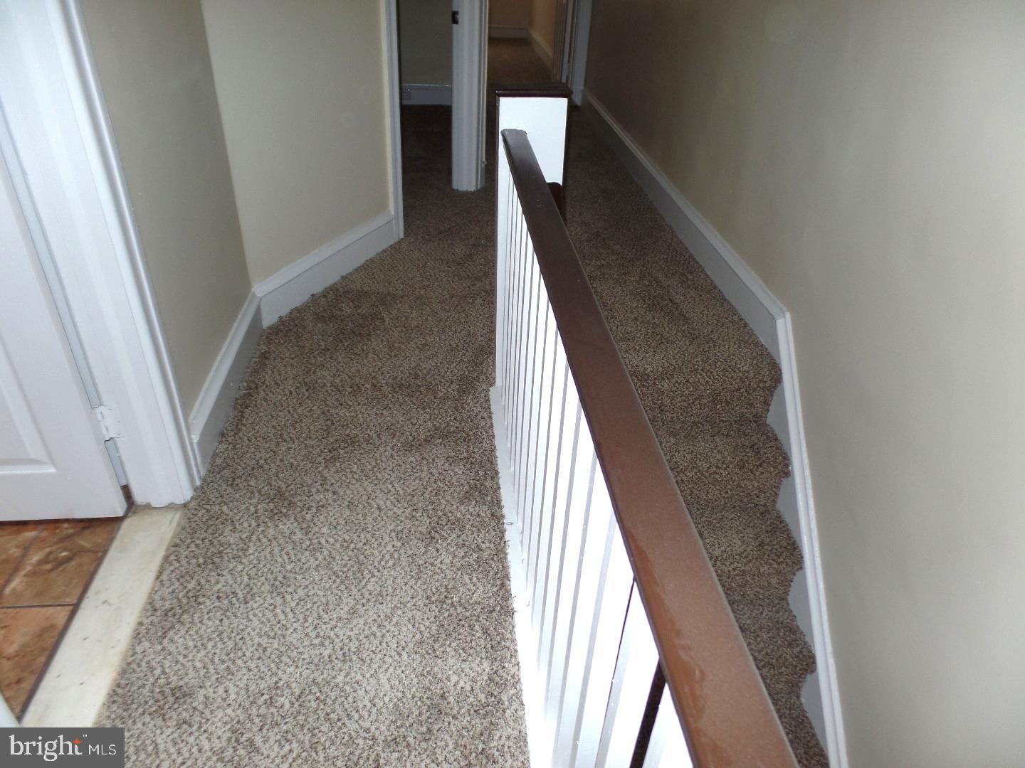 5656 Miriam Road Philadelphia, PA 19124 - Photo 22 of 23 Hallway