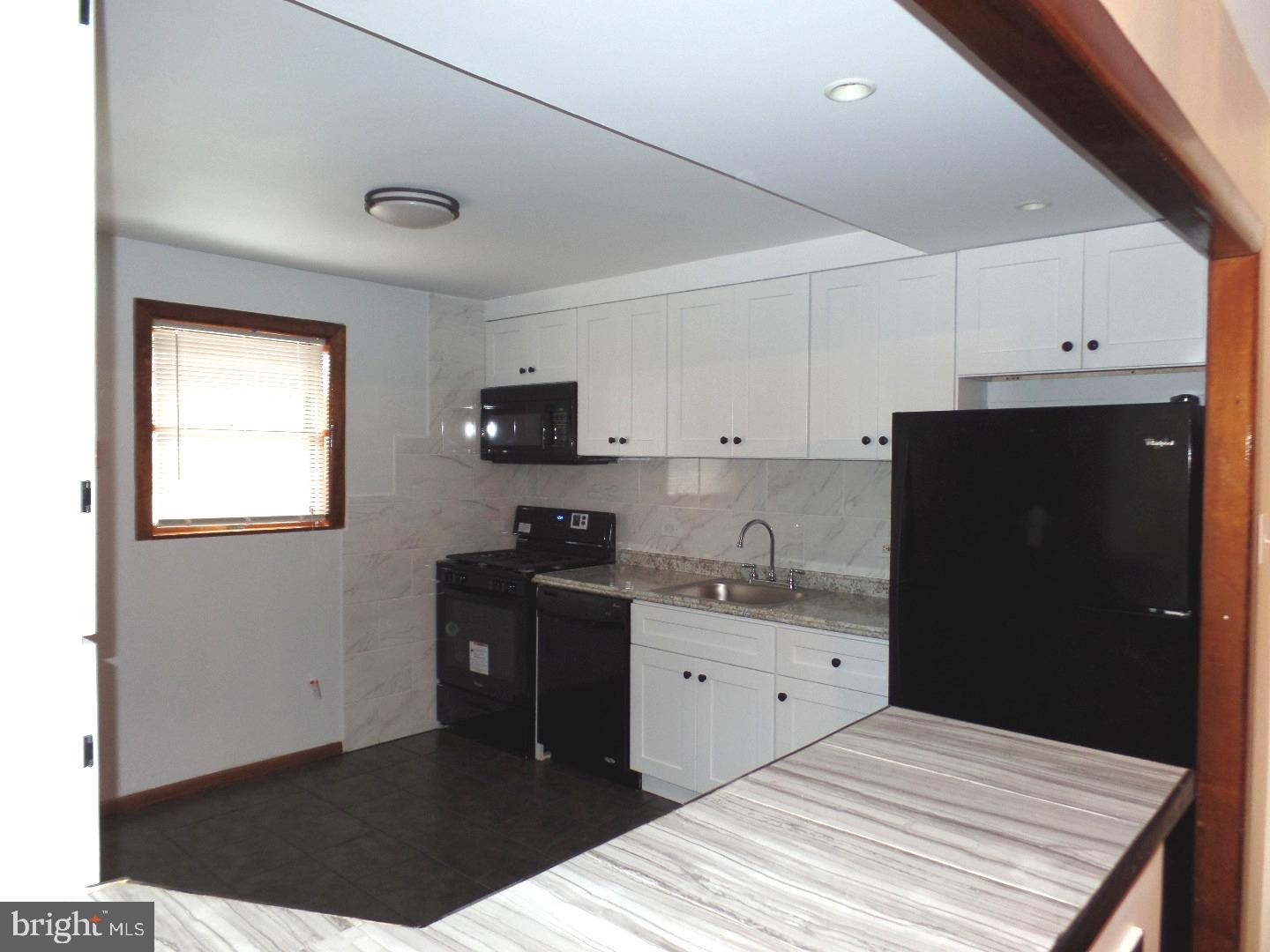 5656 Miriam Road Philadelphia, PA 19124 - Photo 4 of 23 Kitchen