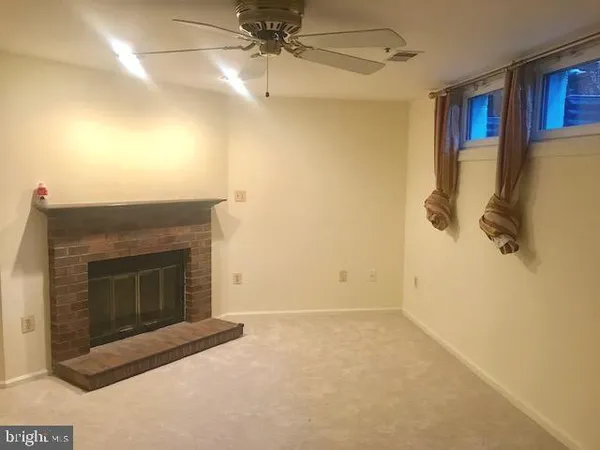 $2,750 | 6847 Malton Court, Centreville, VA 20121