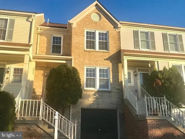 $2,750 | 6847 Malton Court, Centreville, VA 20121