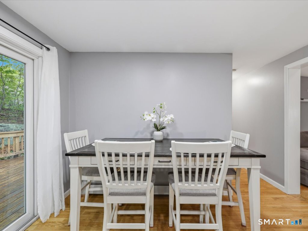 161 Deerfield Ridge Drive Groton, CT 06355 - Photo 11 of 37