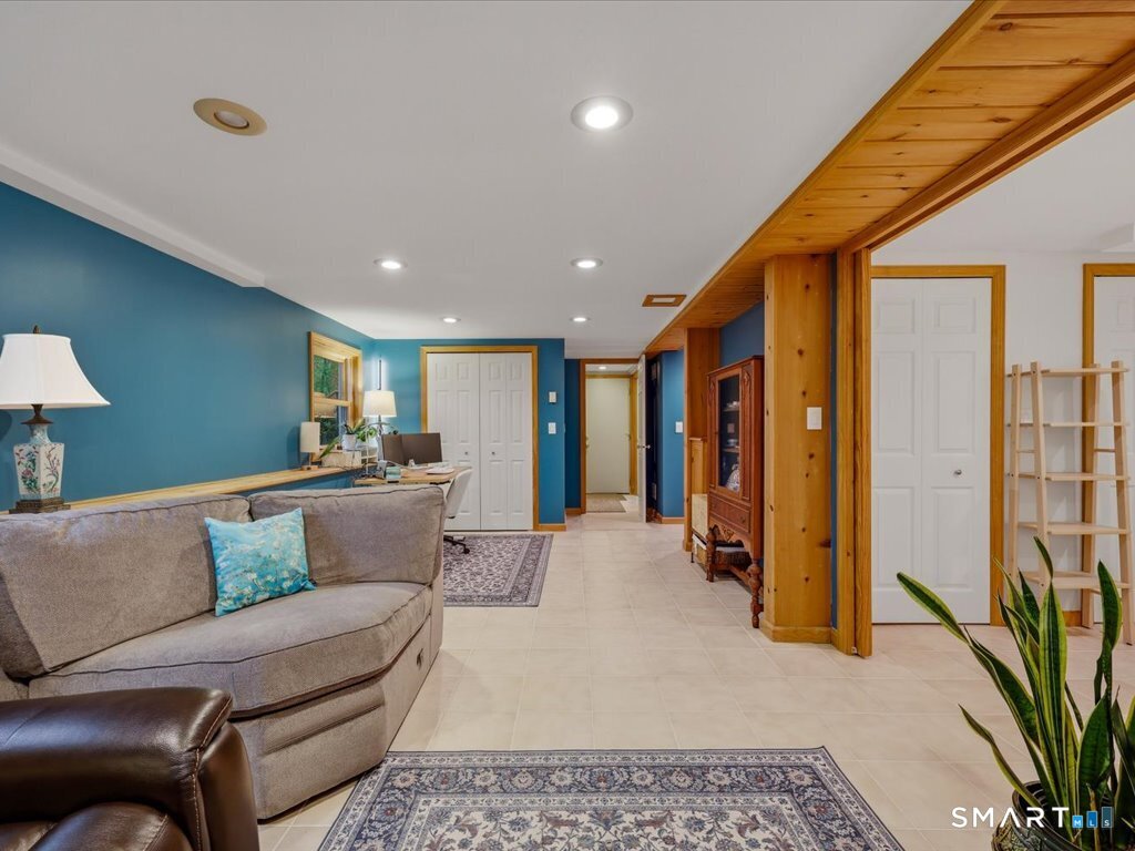 161 Deerfield Ridge Drive Groton, CT 06355 - Photo 30 of 37