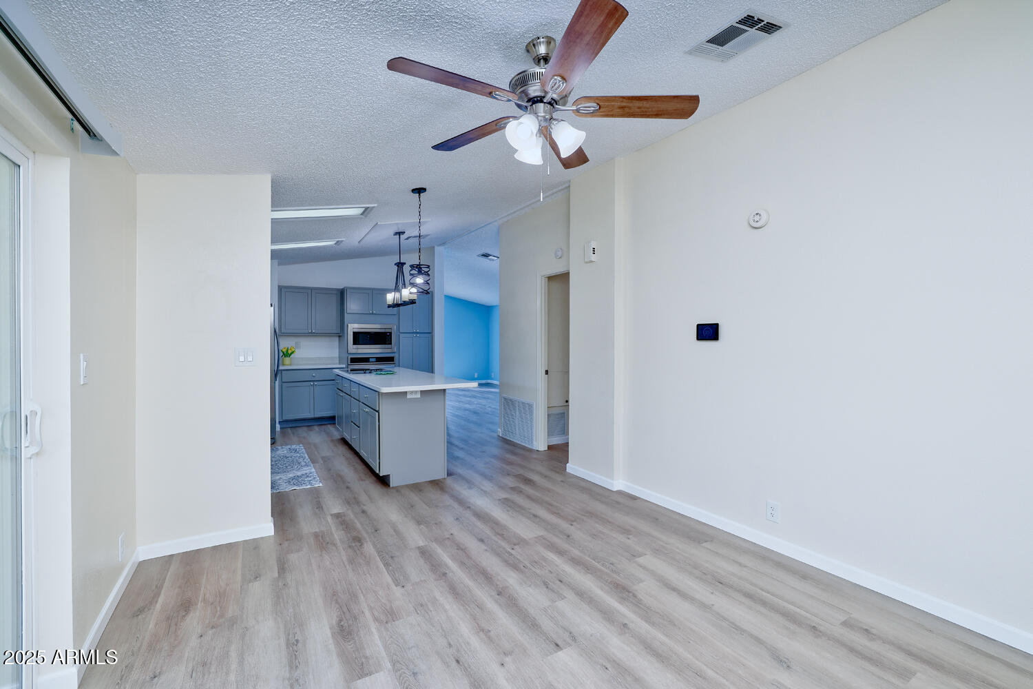3901 East Pinnacle Peak Road, Unit 339 Phoenix, AZ 85050 - Photo 11 of 21 Dining Area