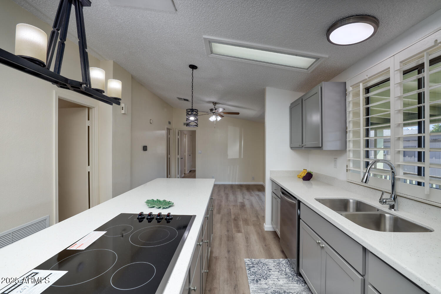 3901 East Pinnacle Peak Road, Unit 339 Phoenix, AZ 85050 - Photo 9 of 21 Kitchen