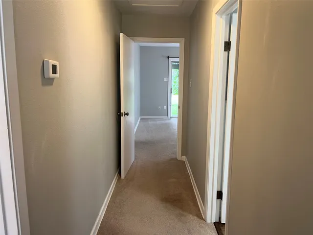 $1,500 | 1002 Fowlkes Street, Sealy, TX 77474