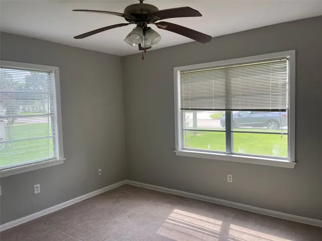 $1,500 | 1002 Fowlkes Street, Sealy, TX 77474