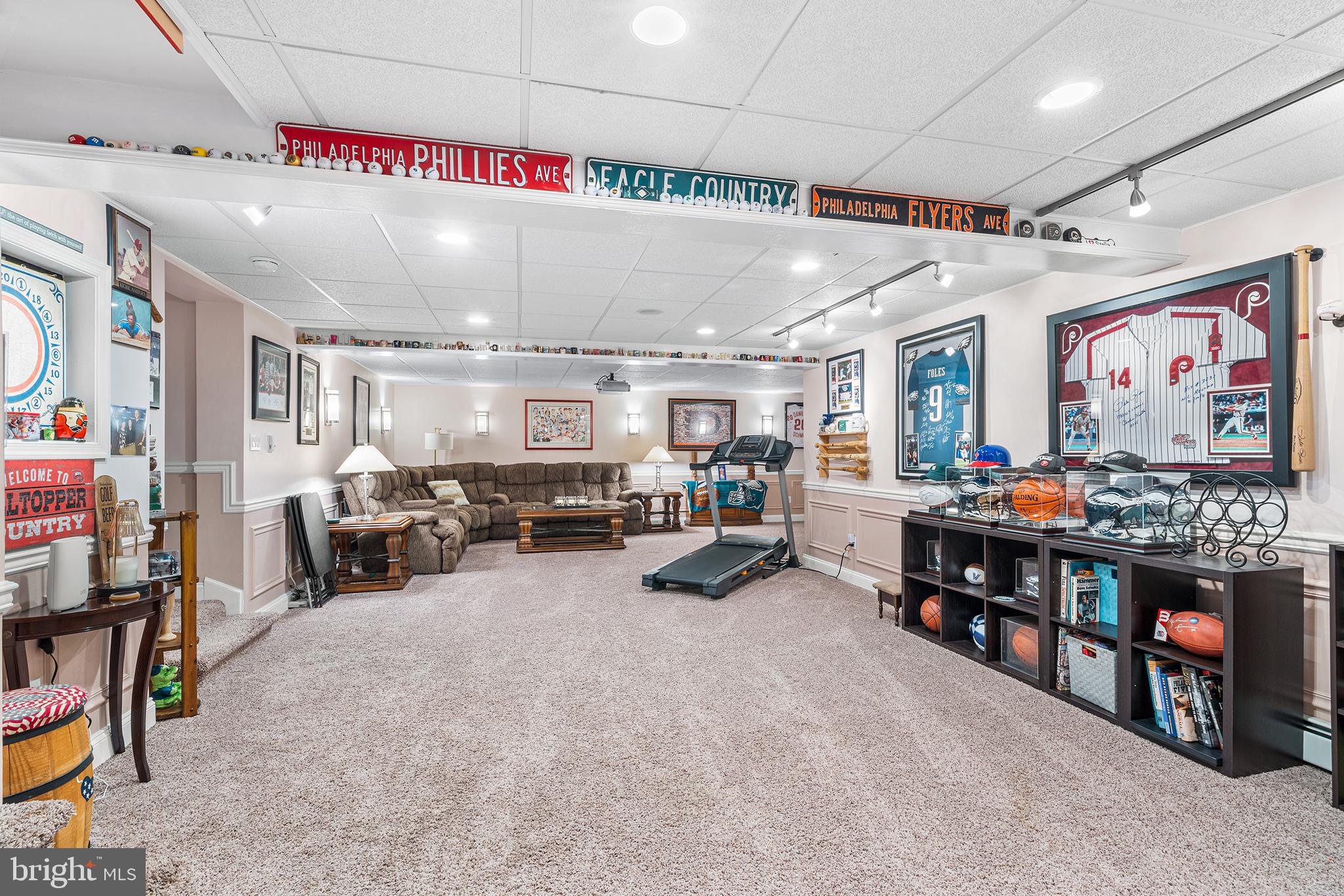 524 Sagamore Road Havertown, PA 19083 - Photo 34 of 43 a room with lots of furniture and clutter