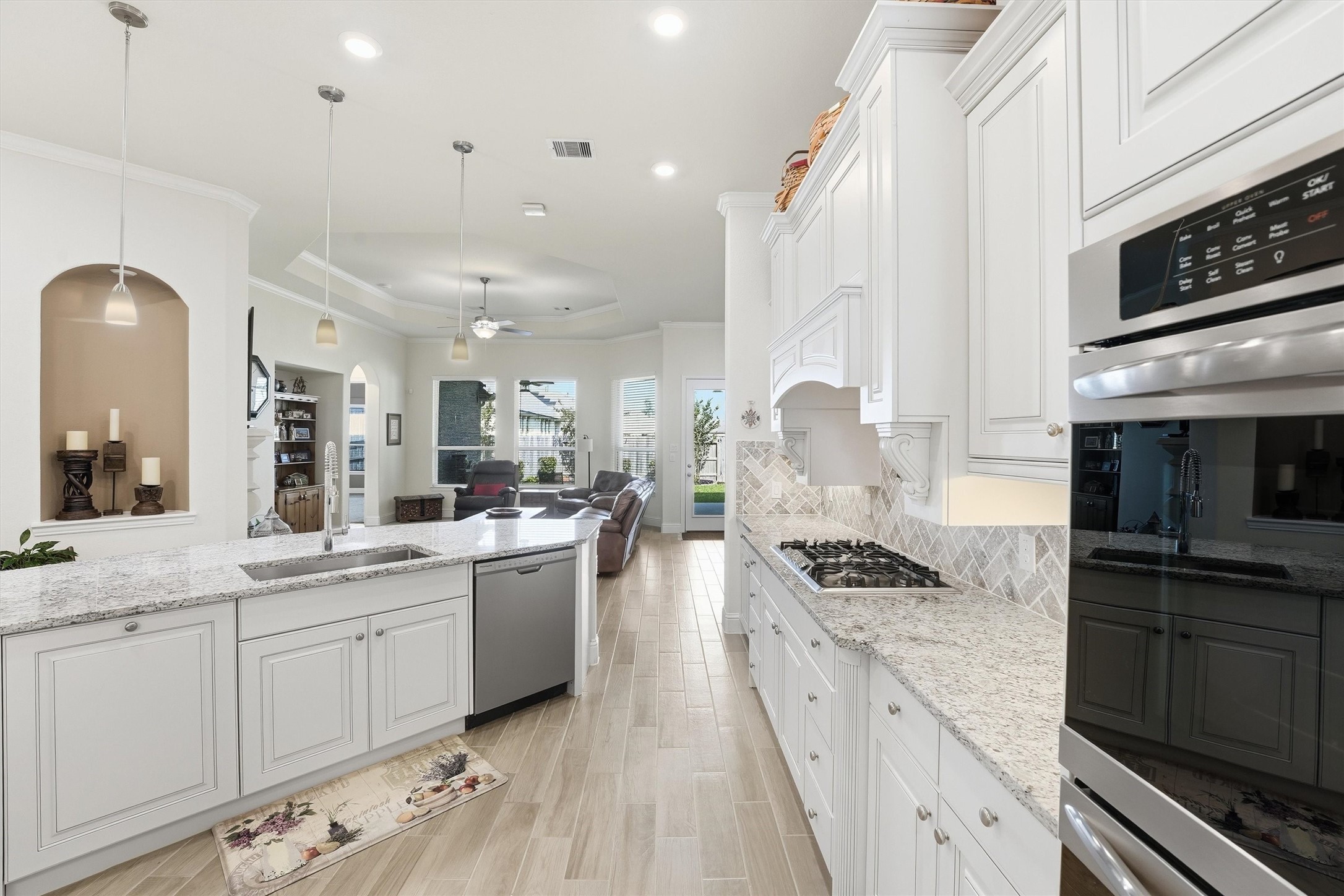 9307 Providence Bend Lane Houston, TX 77365 - Photo 15 of 45