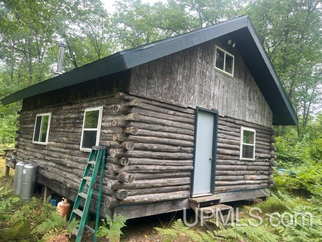 565 County Road 565 Road Gwinn, MI 49841 - Photo 5 of 35