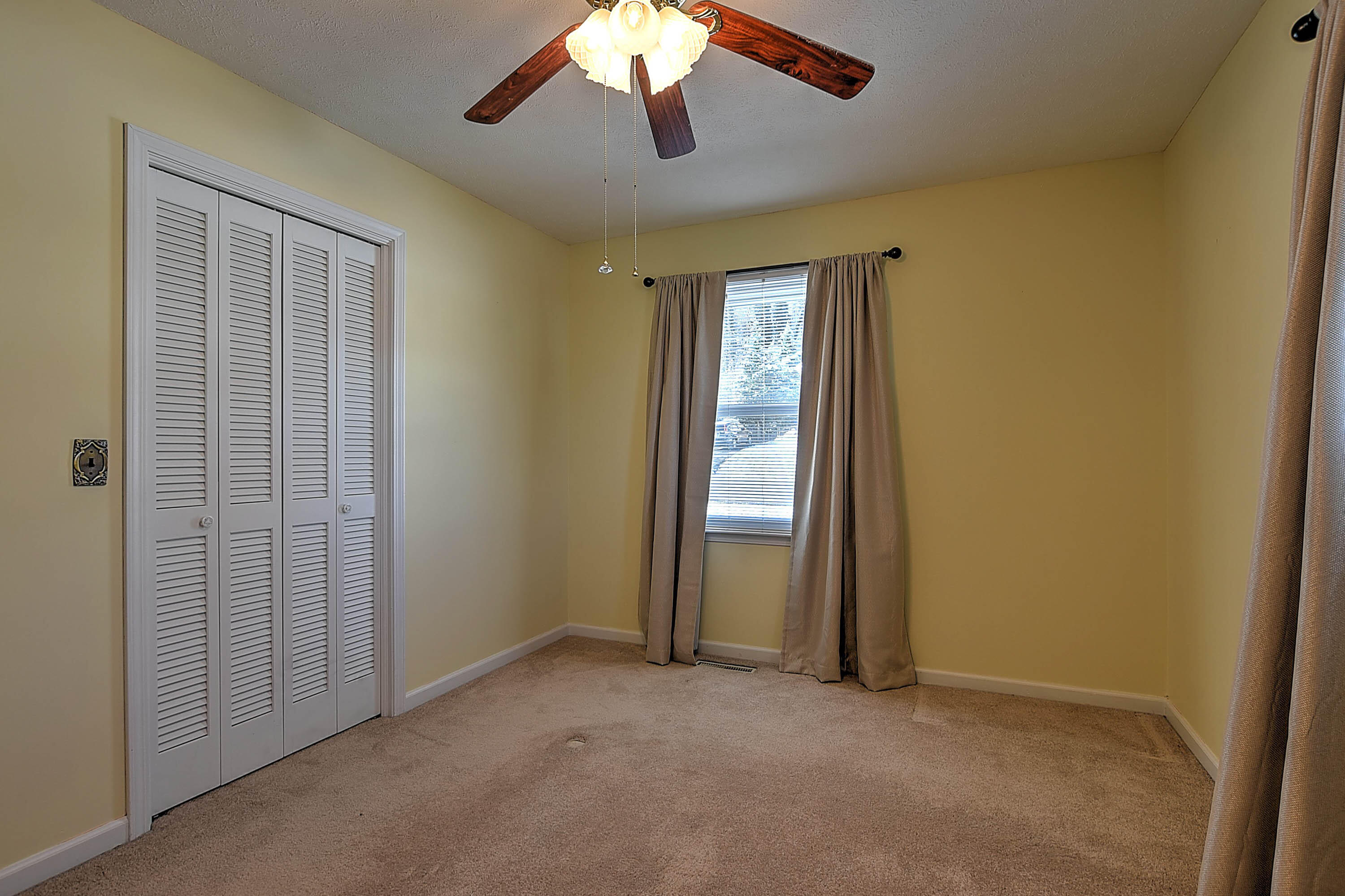 701 Foothills Road Kingsport, TN 37663 - Photo 17 of 36 Foothills-19