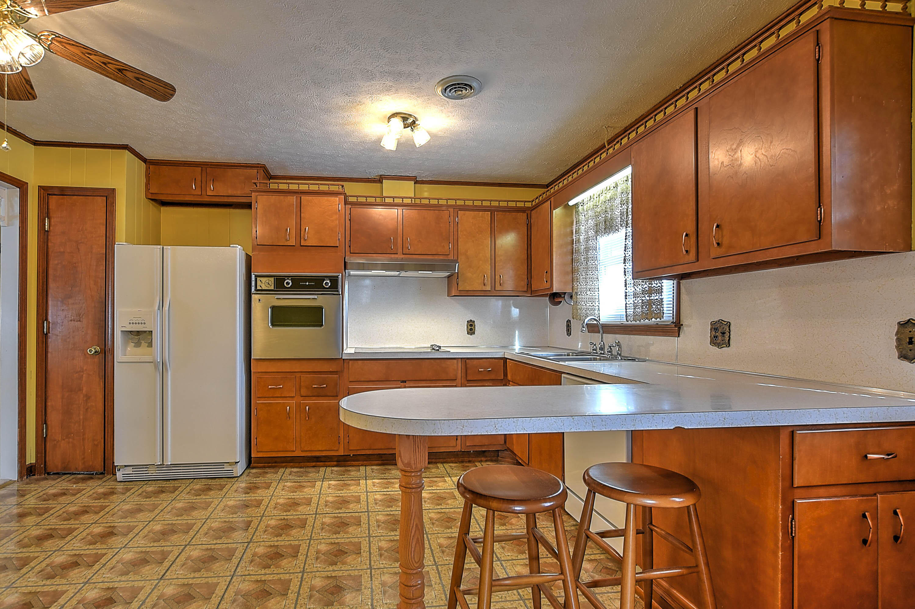 701 Foothills Road Kingsport, TN 37663 - Photo 8 of 36 Foothills-10