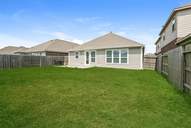 $2,070 | 5139 Castle Discordia Street, Katy, TX 77493