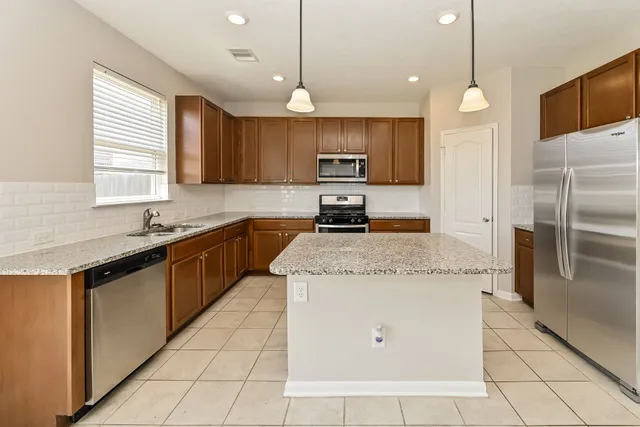 $2,070 | 5139 Castle Discordia Street, Katy, TX 77493