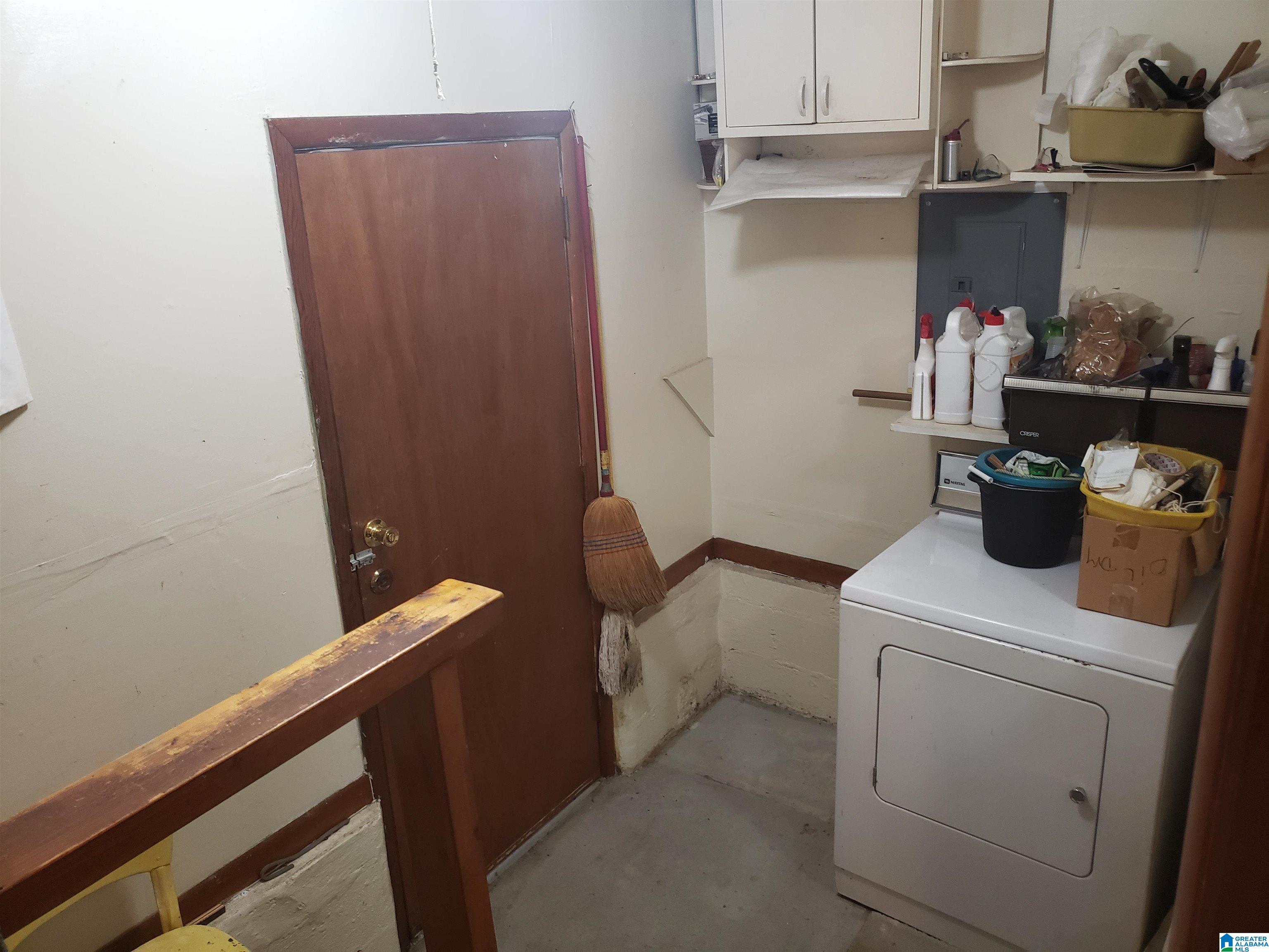 232 11th Avenue Southwest Birmingham, AL 35211 - Photo 12 of 23