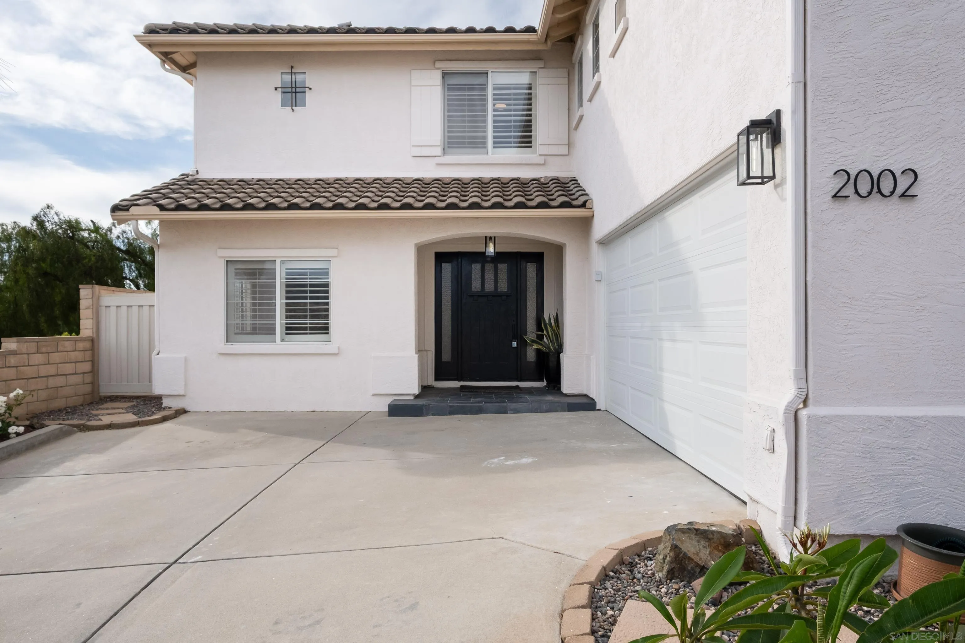 2002 Pointe Parkway Spring Valley, CA 91978 - Photo 8 of 63