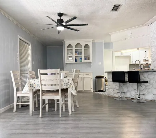 $419,900 | 132 Shady Shores Drive, Mabank, TX 75156