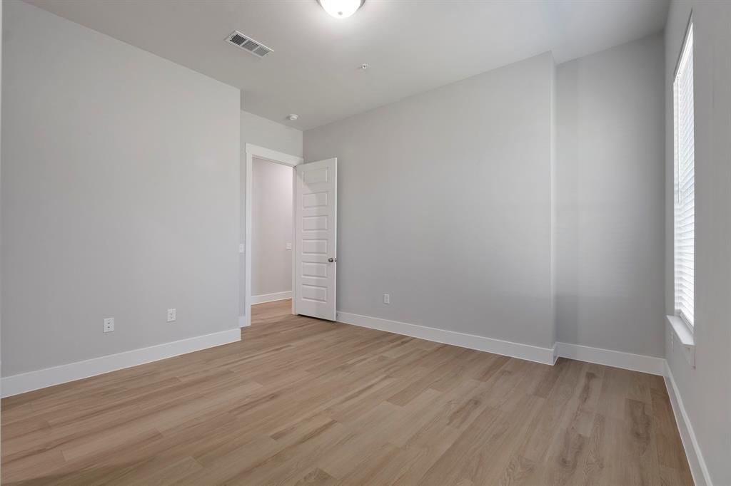 906 Saffira Way McKinney, TX 75071 - Photo 11 of 24